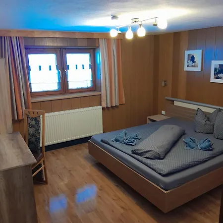 Ferienhof Bichlhof Arzl im Pitztal Kamer foto